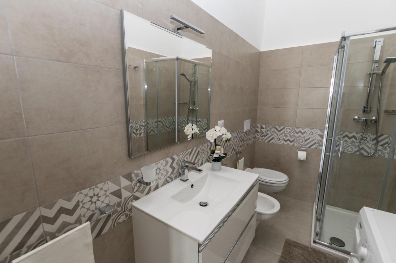 Drooms. Felline Exterior foto